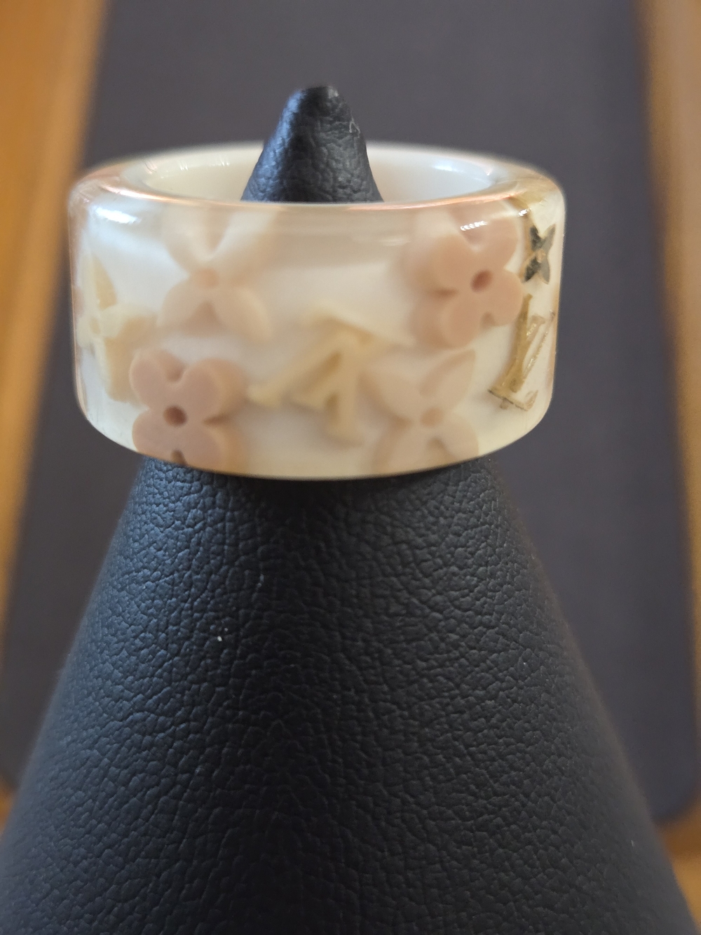 Louis Vuitton Cream Marbled Resin Monogram Band Ring with Gold Accents. Have COA - Picture 4 of 4